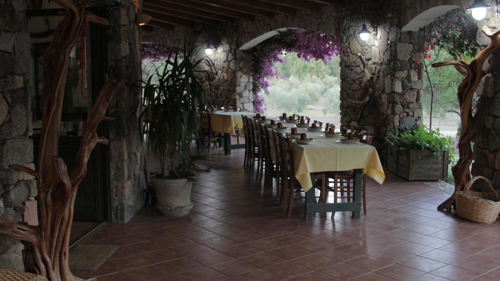 Agriturismo Sarrabus San Priamo ภายนอก รูปภาพ